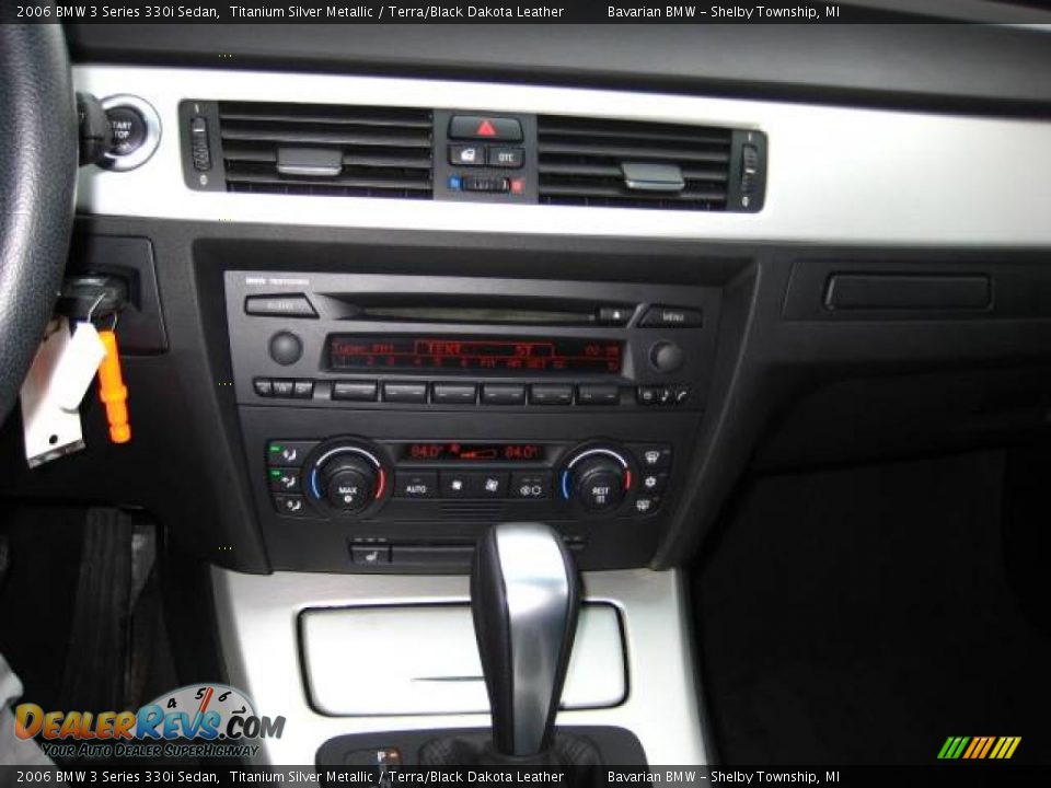 2006 BMW 3 Series 330i Sedan Titanium Silver Metallic / Terra/Black Dakota Leather Photo #20