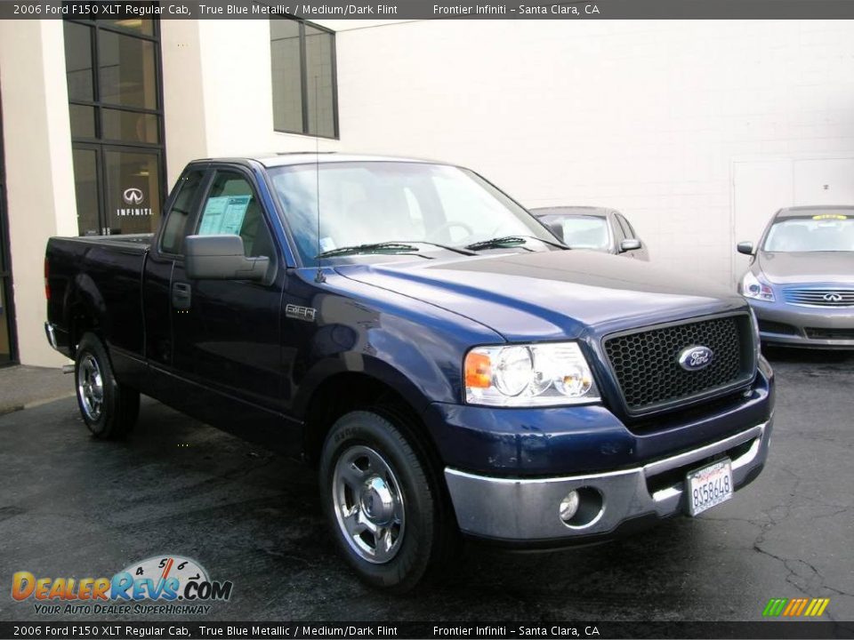 2006 Ford F150 XLT Regular Cab True Blue Metallic / Medium/Dark Flint Photo #5