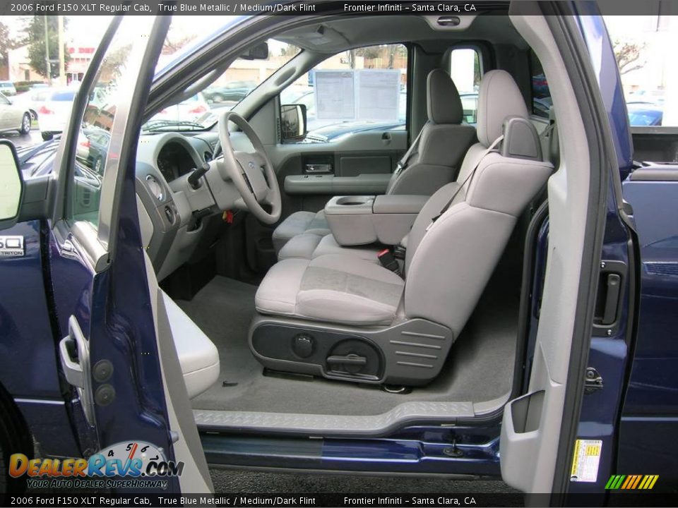 2006 Ford F150 XLT Regular Cab True Blue Metallic / Medium/Dark Flint Photo #13