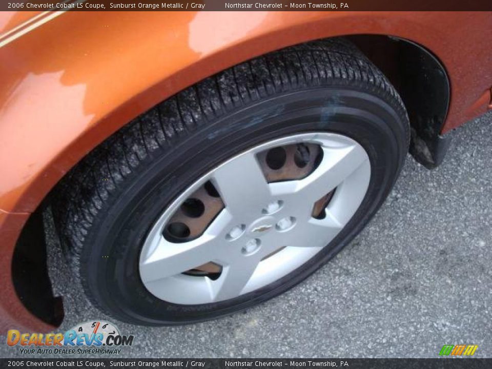 2006 Chevrolet Cobalt LS Coupe Sunburst Orange Metallic / Gray Photo #9