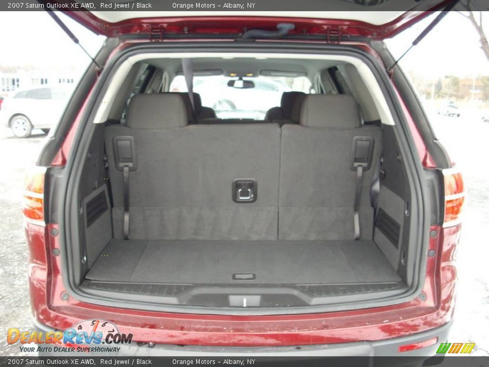 2007 Saturn Outlook XE AWD Red Jewel / Black Photo #6