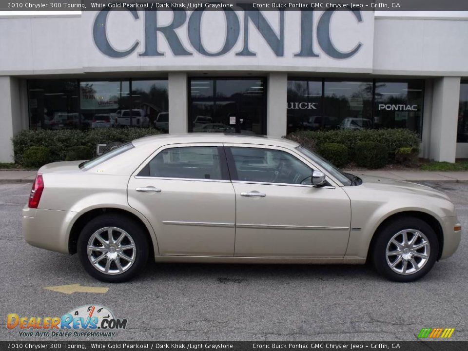 2010 Chrysler 300 Touring White Gold Pearlcoat / Dark Khaki/Light Graystone Photo #1