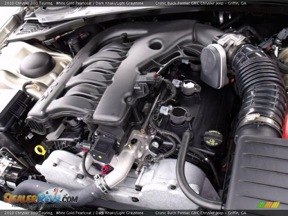 2010 Chrysler 300 Touring White Gold Pearlcoat / Dark Khaki/Light Graystone Photo #11