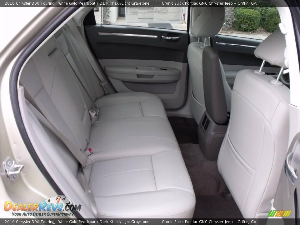 2010 Chrysler 300 Touring White Gold Pearlcoat / Dark Khaki/Light Graystone Photo #14