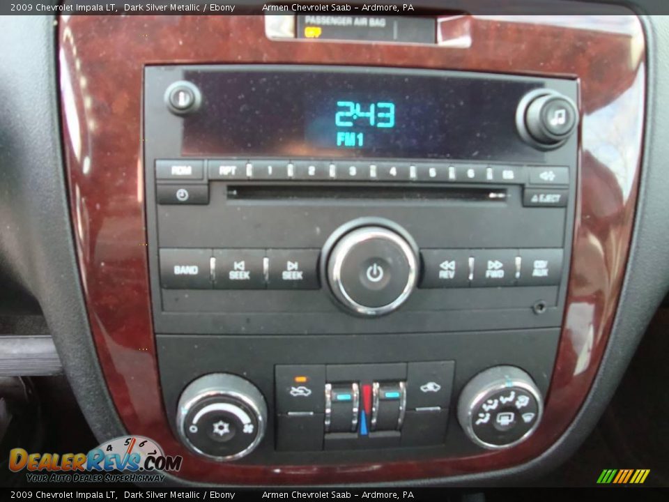 2009 Chevrolet Impala LT Dark Silver Metallic / Ebony Photo #28
