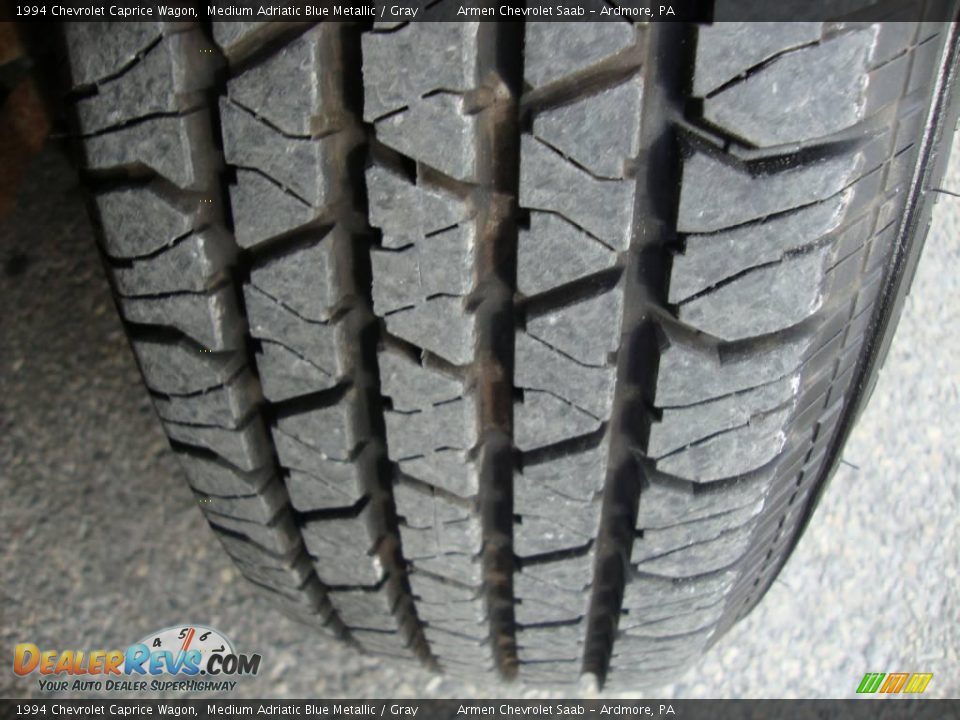 1994 Chevrolet Caprice Wagon Medium Adriatic Blue Metallic / Gray Photo #27