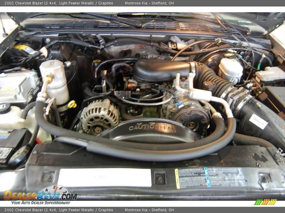 2002 Chevrolet Blazer LS 4x4 Light Pewter Metallic / Graphite Photo #22