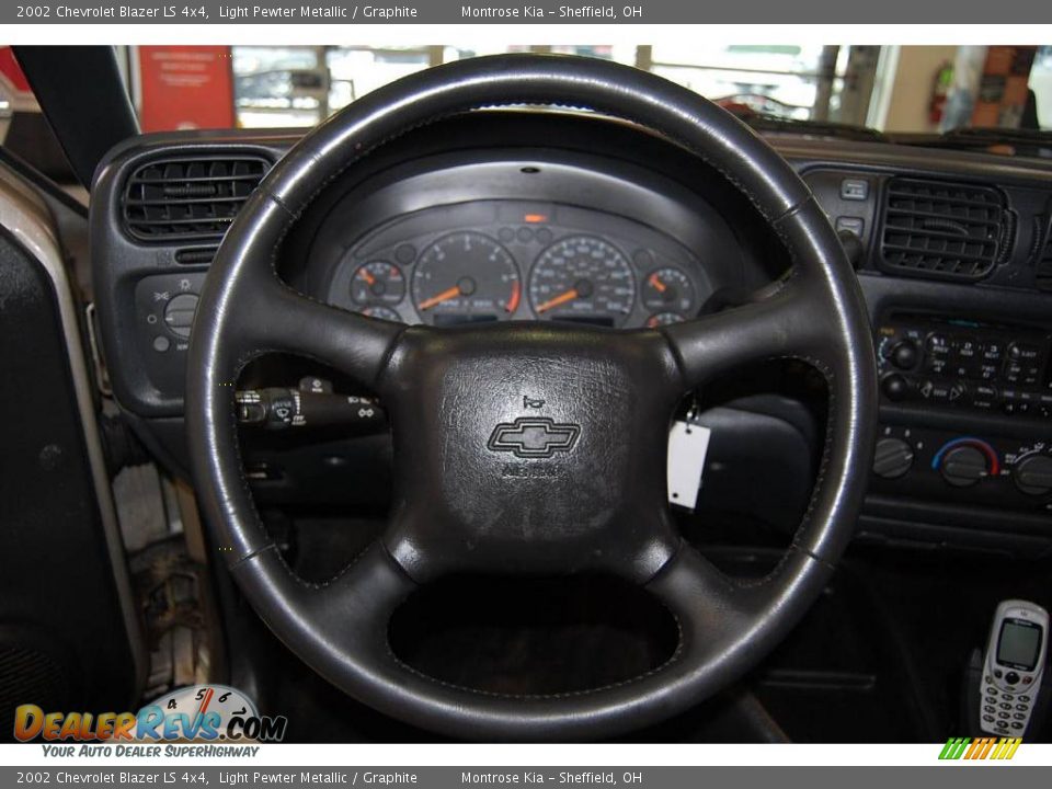 2002 Chevrolet Blazer LS 4x4 Light Pewter Metallic / Graphite Photo #26