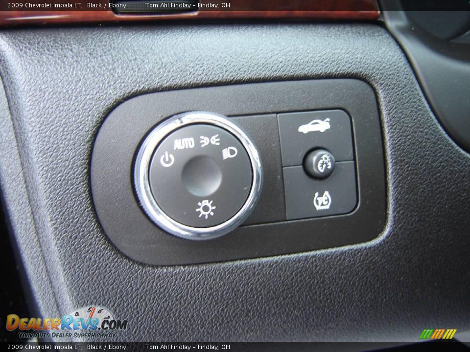 2009 Chevrolet Impala LT Black / Ebony Photo #16