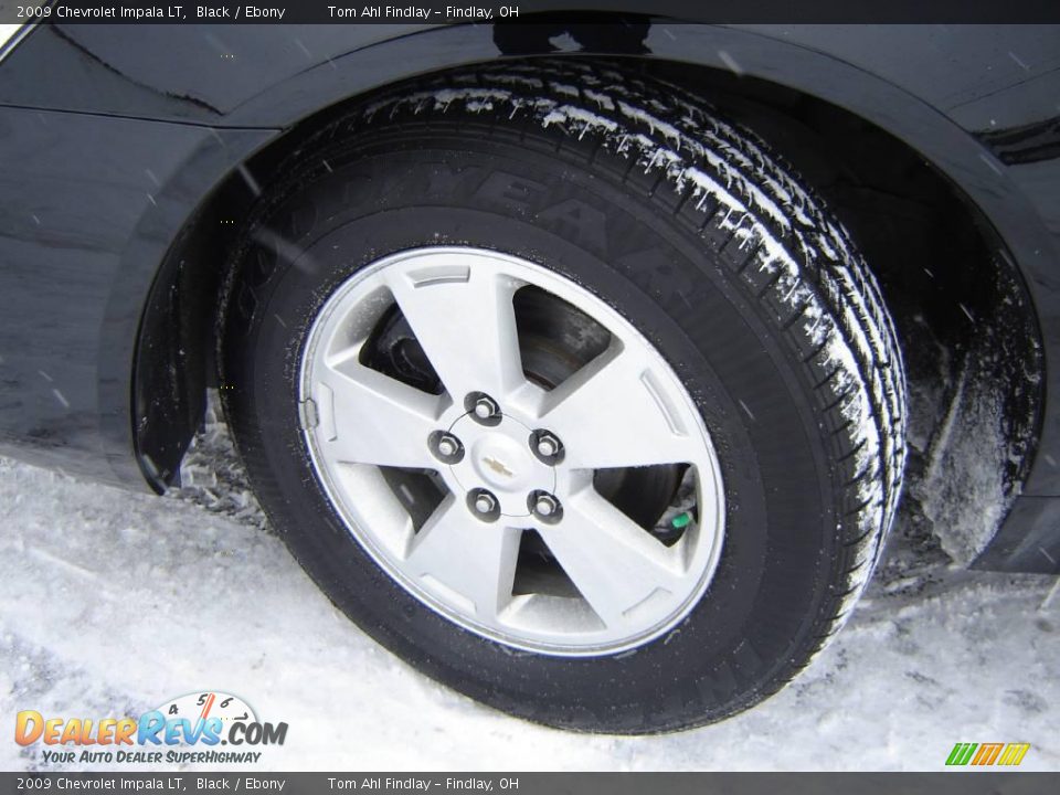 2009 Chevrolet Impala LT Black / Ebony Photo #17