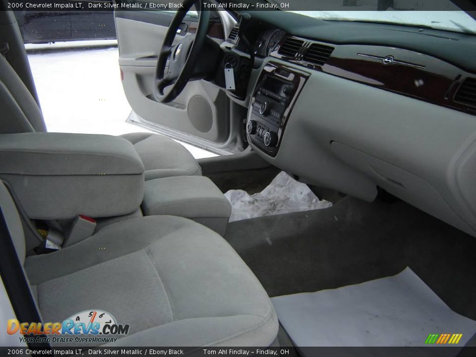 2006 Chevrolet Impala LT Dark Silver Metallic / Ebony Black Photo #12