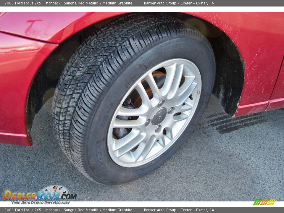 2003 Ford Focus ZX5 Hatchback Sangria Red Metallic / Medium Graphite Photo #10