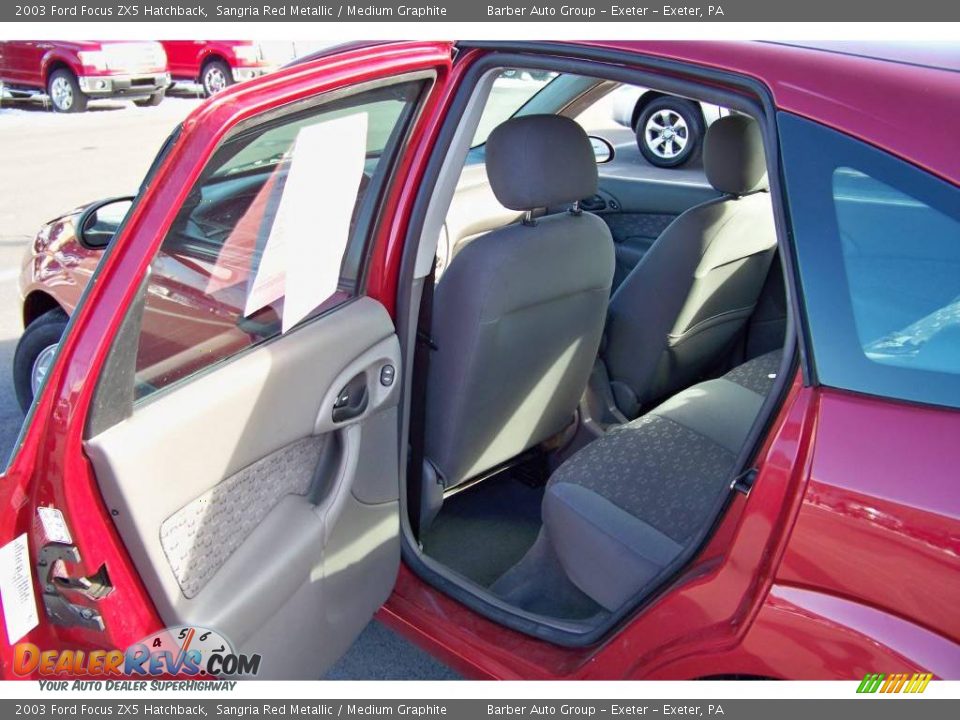 2003 Ford Focus ZX5 Hatchback Sangria Red Metallic / Medium Graphite Photo #14