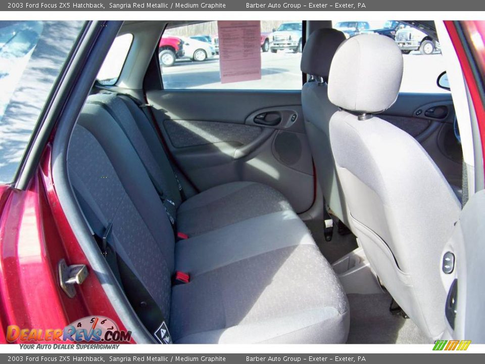 2003 Ford Focus ZX5 Hatchback Sangria Red Metallic / Medium Graphite Photo #17