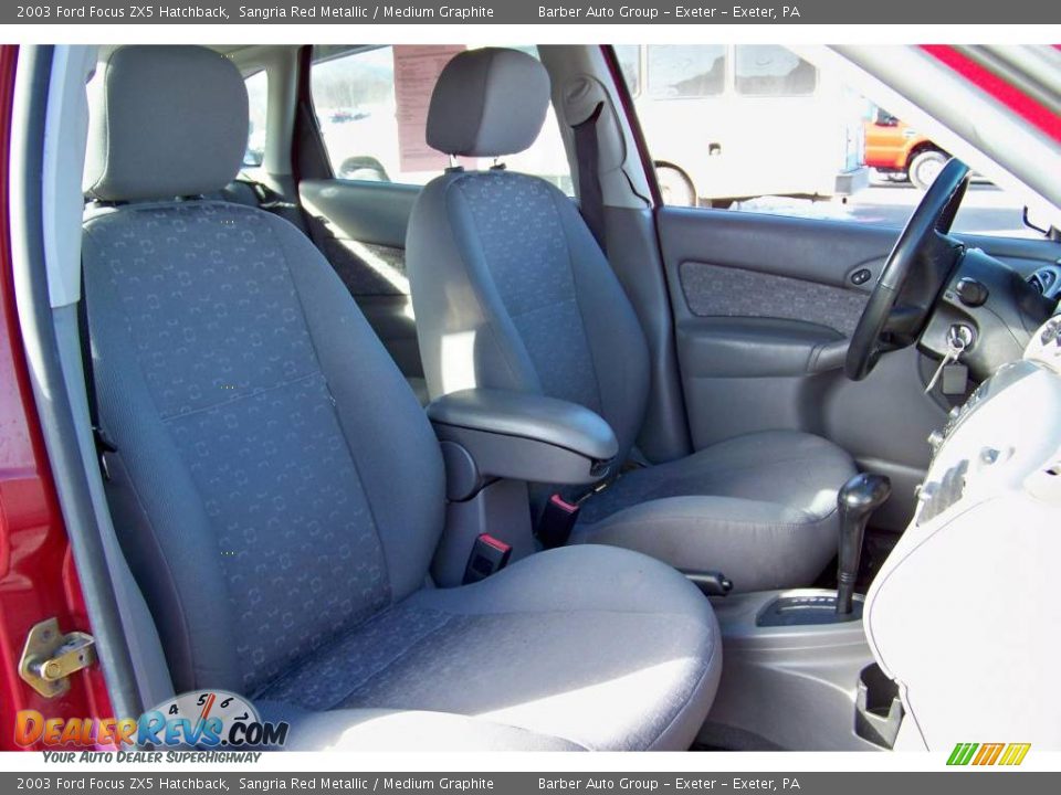 2003 Ford Focus ZX5 Hatchback Sangria Red Metallic / Medium Graphite Photo #19
