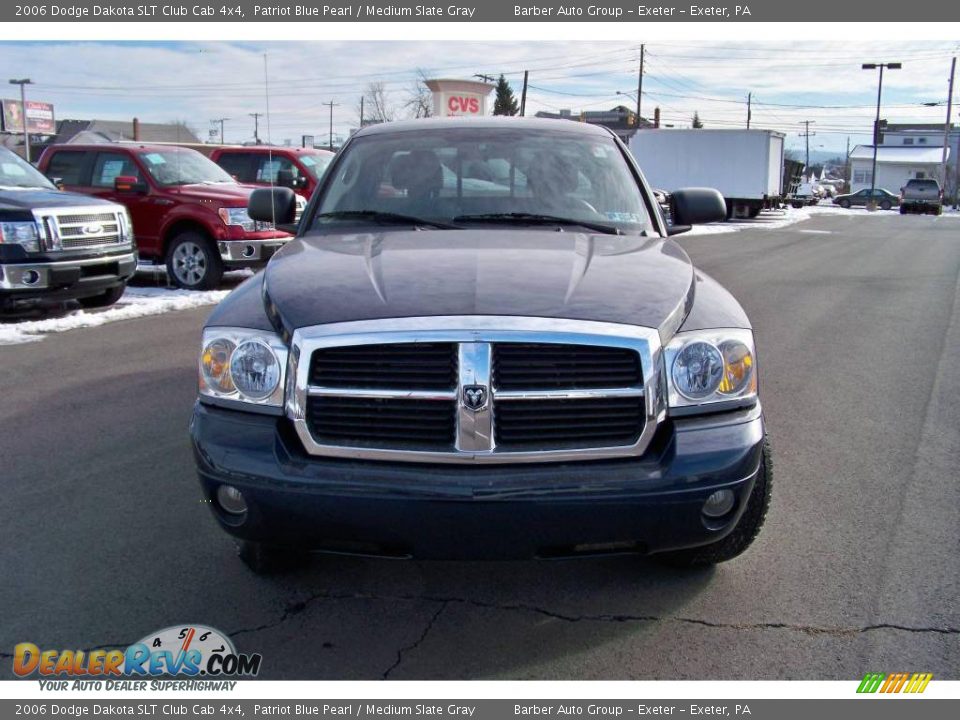 2006 Dodge Dakota SLT Club Cab 4x4 Patriot Blue Pearl / Medium Slate Gray Photo #2