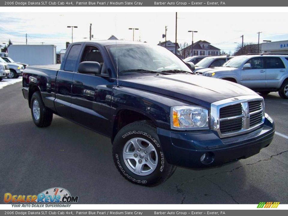 2006 Dodge Dakota SLT Club Cab 4x4 Patriot Blue Pearl / Medium Slate Gray Photo #3