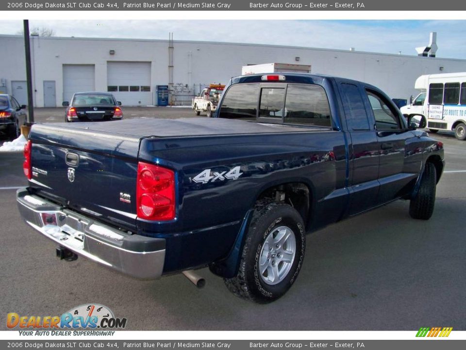 2006 Dodge Dakota SLT Club Cab 4x4 Patriot Blue Pearl / Medium Slate Gray Photo #5