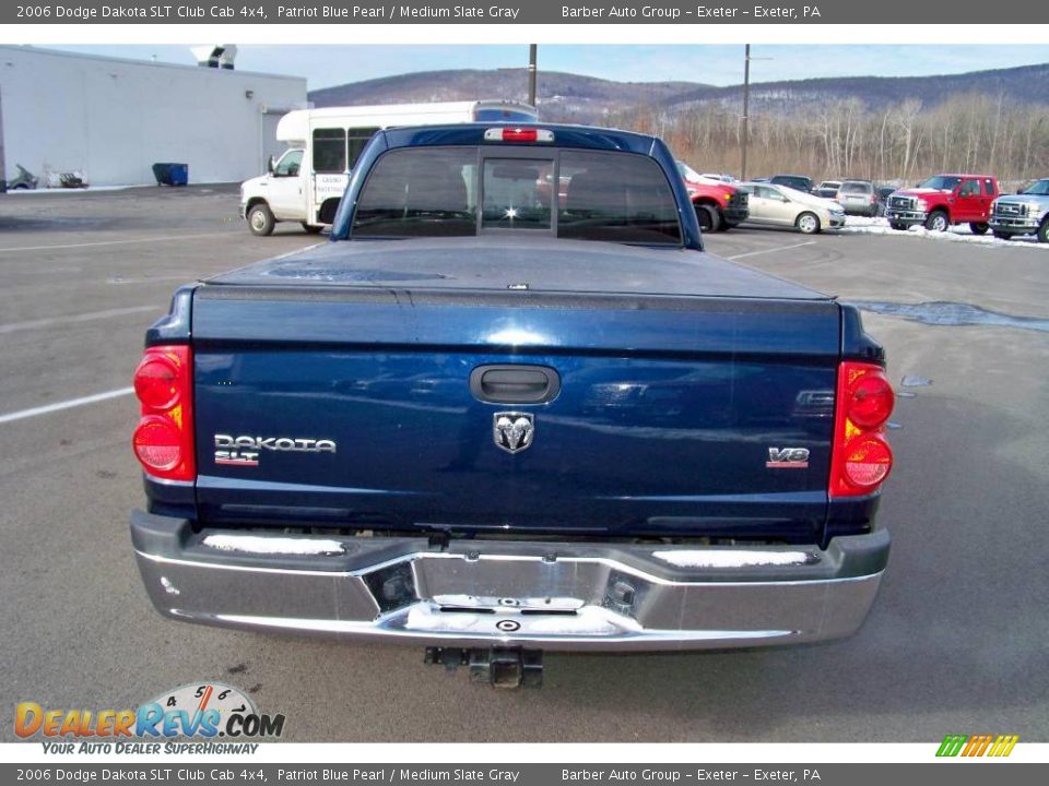 2006 Dodge Dakota SLT Club Cab 4x4 Patriot Blue Pearl / Medium Slate Gray Photo #6