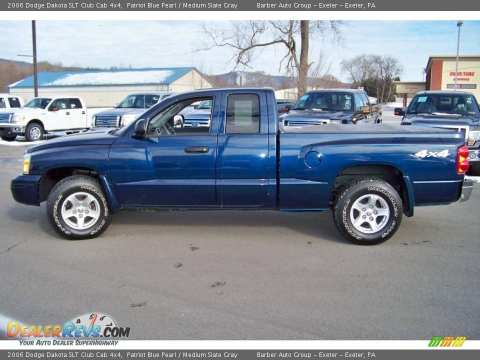 2006 Dodge Dakota SLT Club Cab 4x4 Patriot Blue Pearl / Medium Slate Gray Photo #8