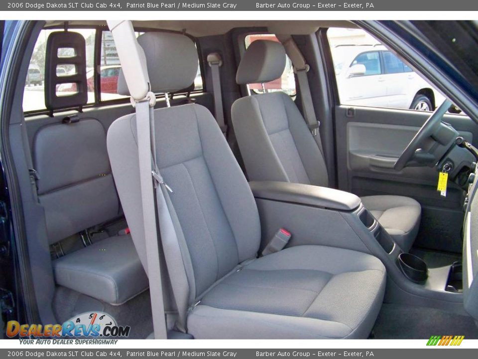 2006 Dodge Dakota SLT Club Cab 4x4 Patriot Blue Pearl / Medium Slate Gray Photo #16