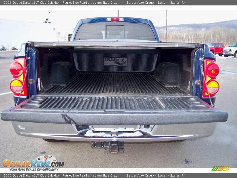 2006 Dodge Dakota SLT Club Cab 4x4 Patriot Blue Pearl / Medium Slate Gray Photo #19