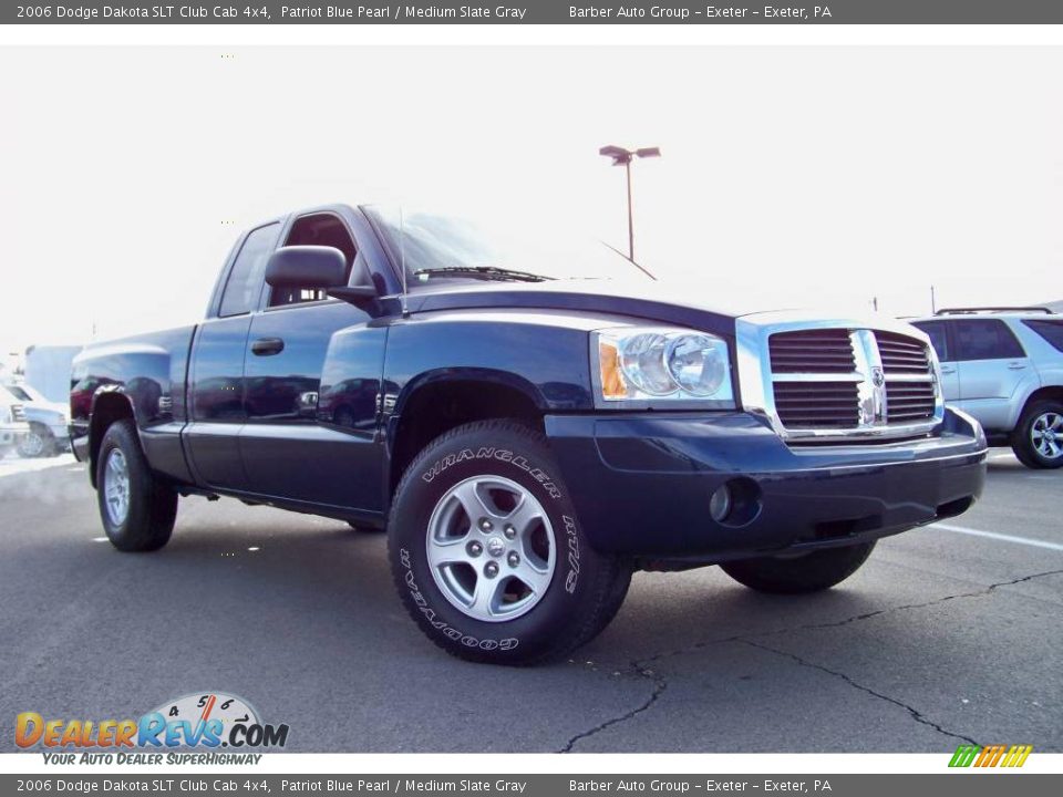 2006 Dodge Dakota SLT Club Cab 4x4 Patriot Blue Pearl / Medium Slate Gray Photo #22