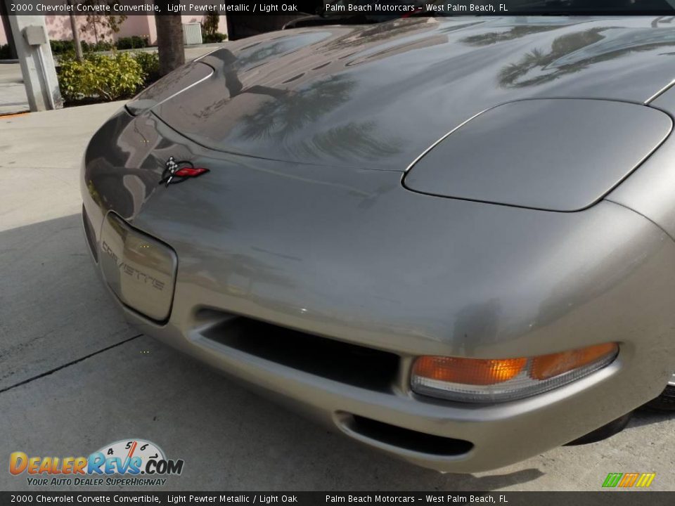 2000 Chevrolet Corvette Convertible Light Pewter Metallic / Light Oak Photo #9