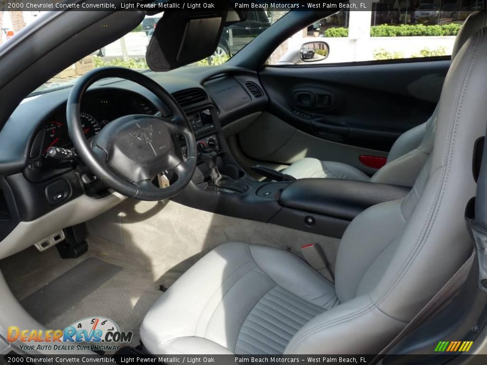 2000 Chevrolet Corvette Convertible Light Pewter Metallic / Light Oak Photo #16