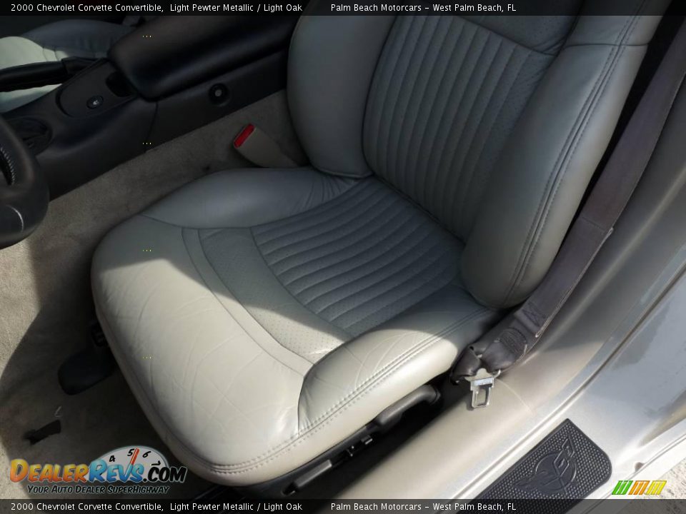 2000 Chevrolet Corvette Convertible Light Pewter Metallic / Light Oak Photo #20