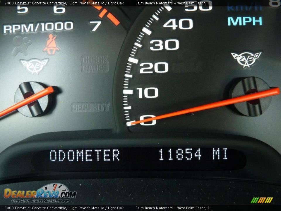 2000 Chevrolet Corvette Convertible Light Pewter Metallic / Light Oak Photo #23