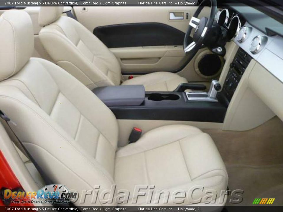 2007 Ford Mustang V6 Deluxe Convertible Torch Red / Light Graphite Photo #14