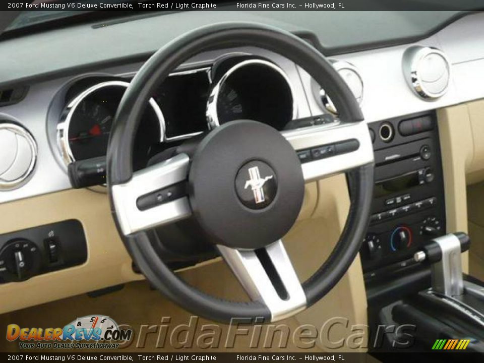 2007 Ford Mustang V6 Deluxe Convertible Torch Red / Light Graphite Photo #16
