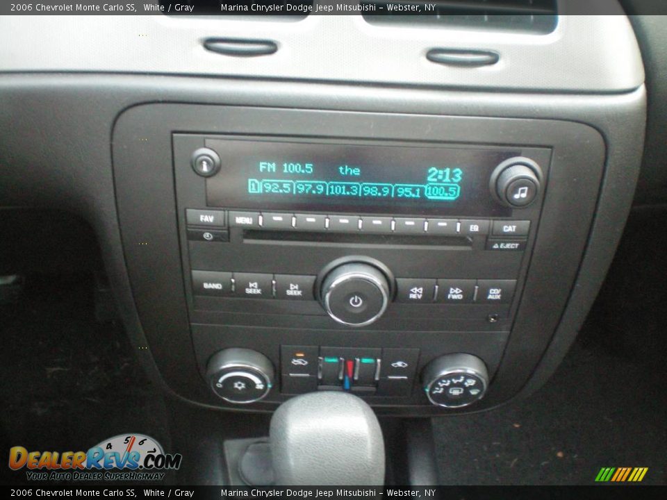 2006 Chevrolet Monte Carlo SS White / Gray Photo #6