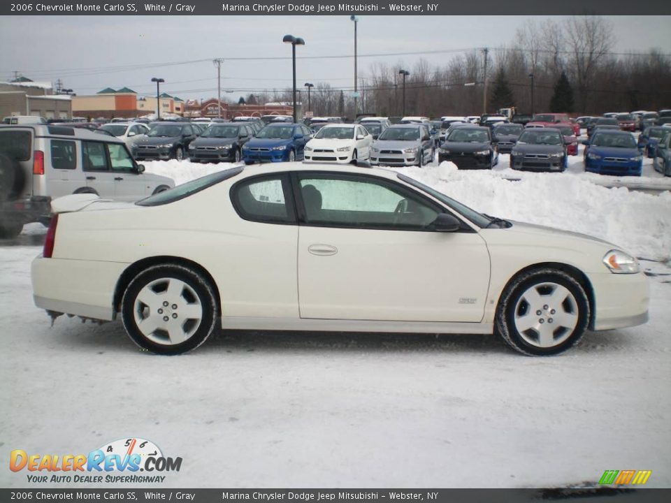 2006 Chevrolet Monte Carlo SS White / Gray Photo #11
