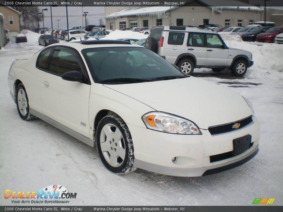 2006 Chevrolet Monte Carlo SS White / Gray Photo #12