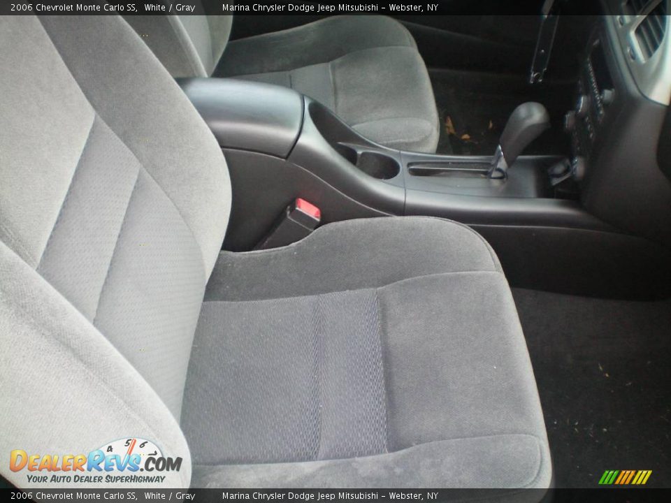 2006 Chevrolet Monte Carlo SS White / Gray Photo #19