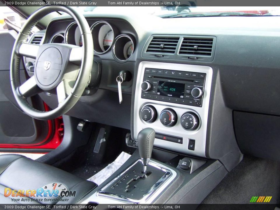 2009 Dodge Challenger SE TorRed / Dark Slate Gray Photo #16