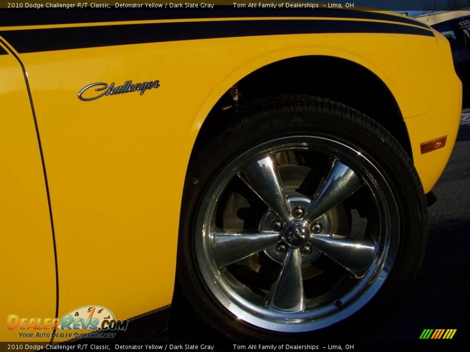 2010 Dodge Challenger R/T Classic Detonator Yellow / Dark Slate Gray Photo #17