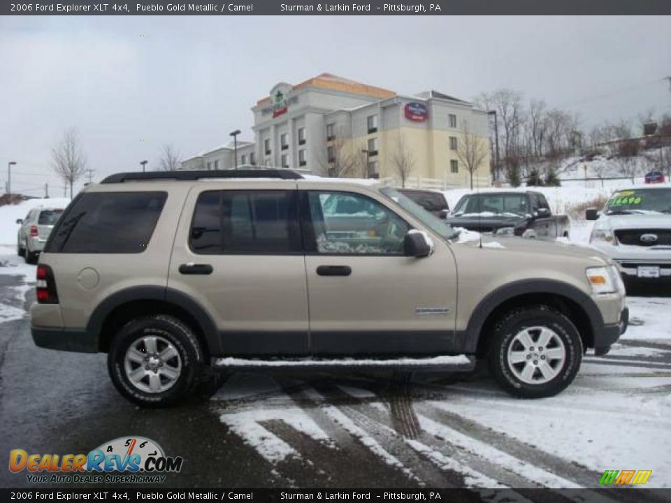 2006 Ford Explorer XLT 4x4 Pueblo Gold Metallic / Camel Photo #2