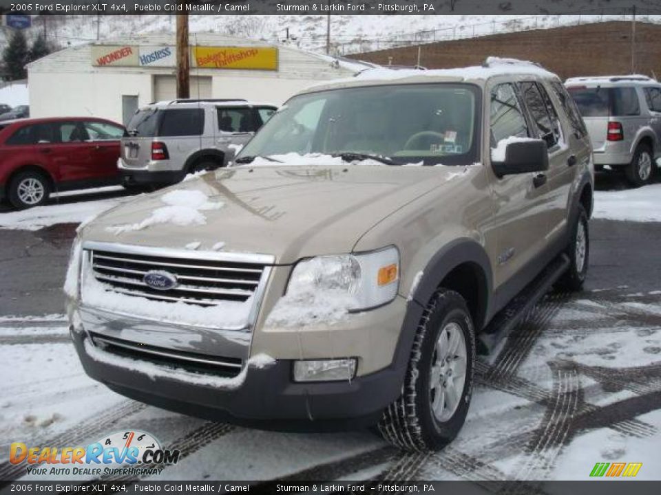 2006 Ford Explorer XLT 4x4 Pueblo Gold Metallic / Camel Photo #7