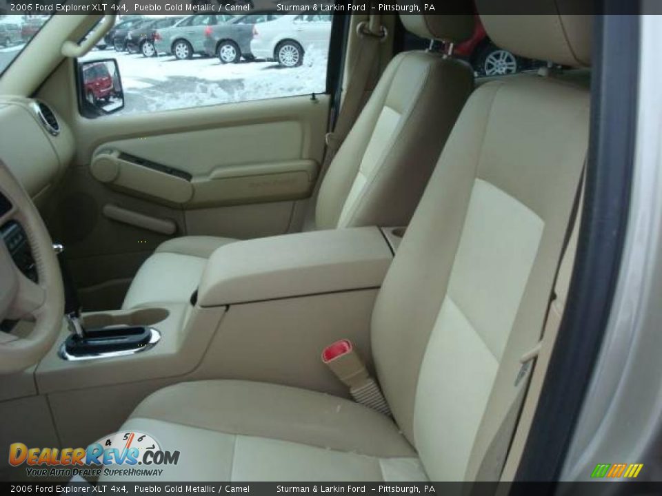 2006 Ford Explorer XLT 4x4 Pueblo Gold Metallic / Camel Photo #10