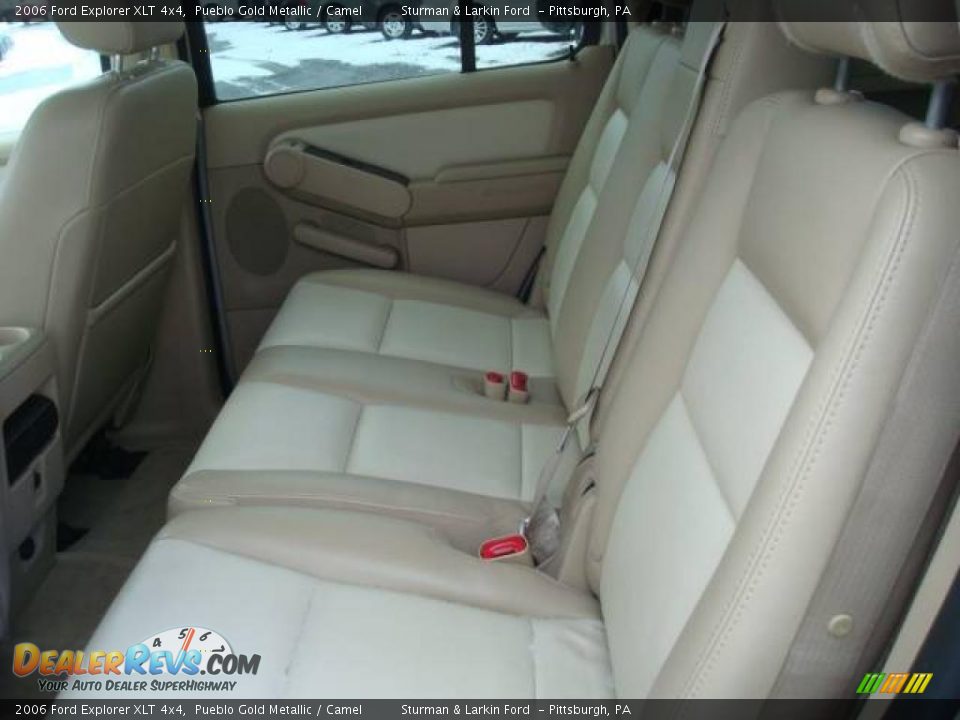 2006 Ford Explorer XLT 4x4 Pueblo Gold Metallic / Camel Photo #11