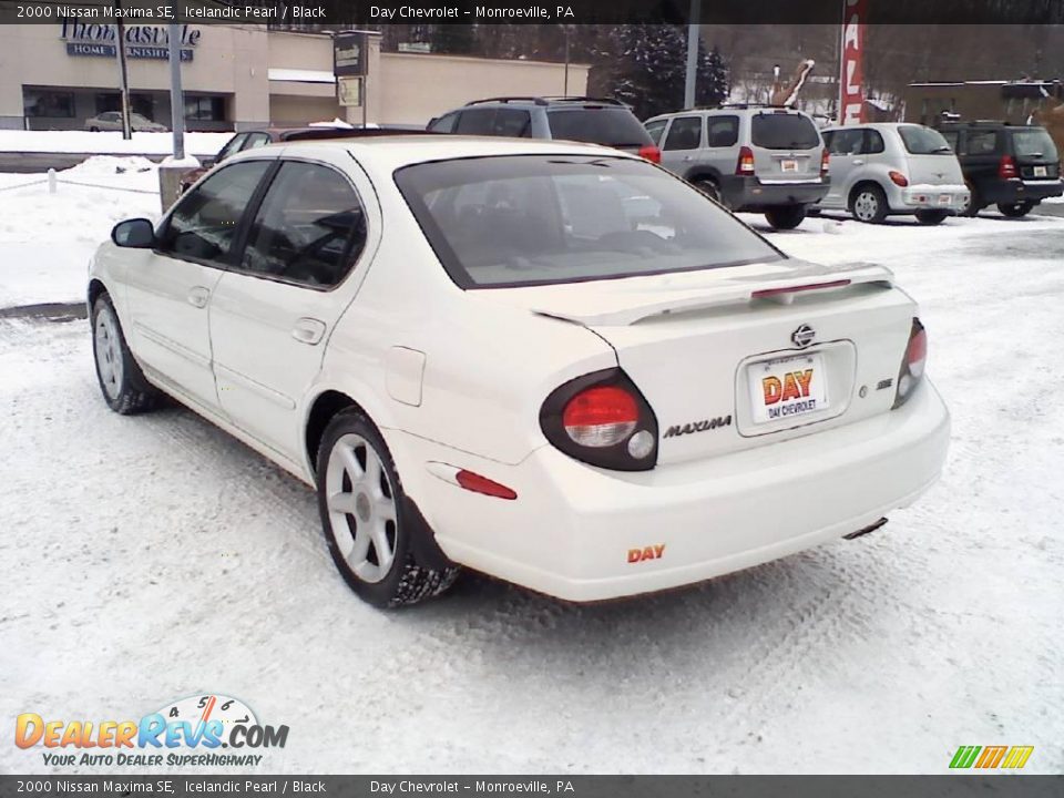 2000 Nissan Maxima SE Icelandic Pearl / Black Photo #3