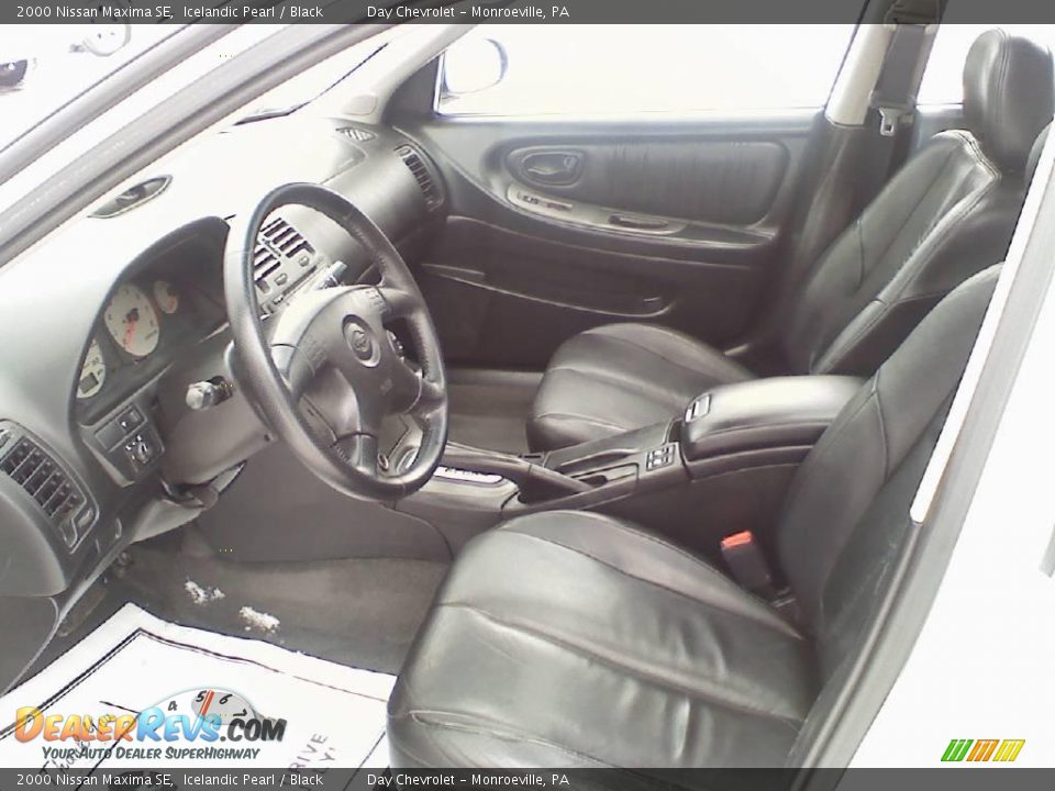 2000 Nissan Maxima SE Icelandic Pearl / Black Photo #5