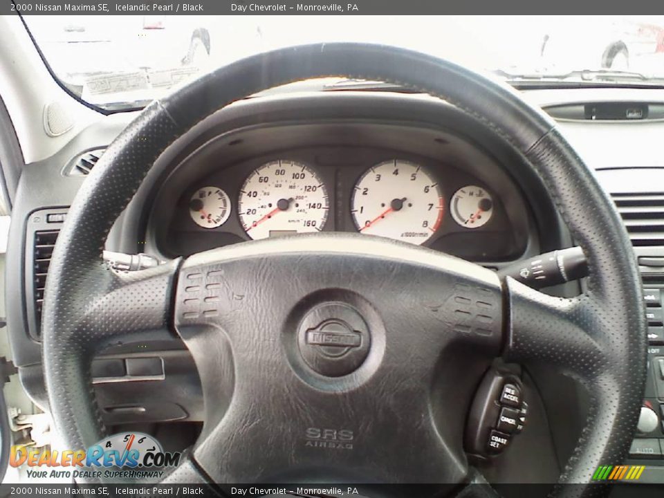 2000 Nissan Maxima SE Icelandic Pearl / Black Photo #12