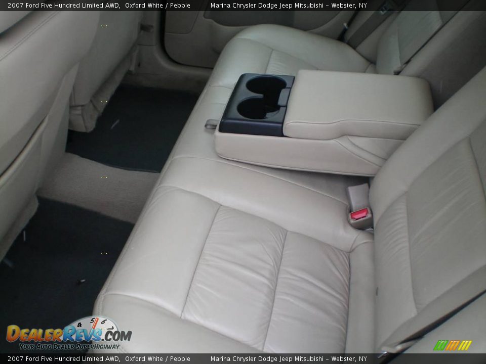 2007 Ford Five Hundred Limited AWD Oxford White / Pebble Photo #17
