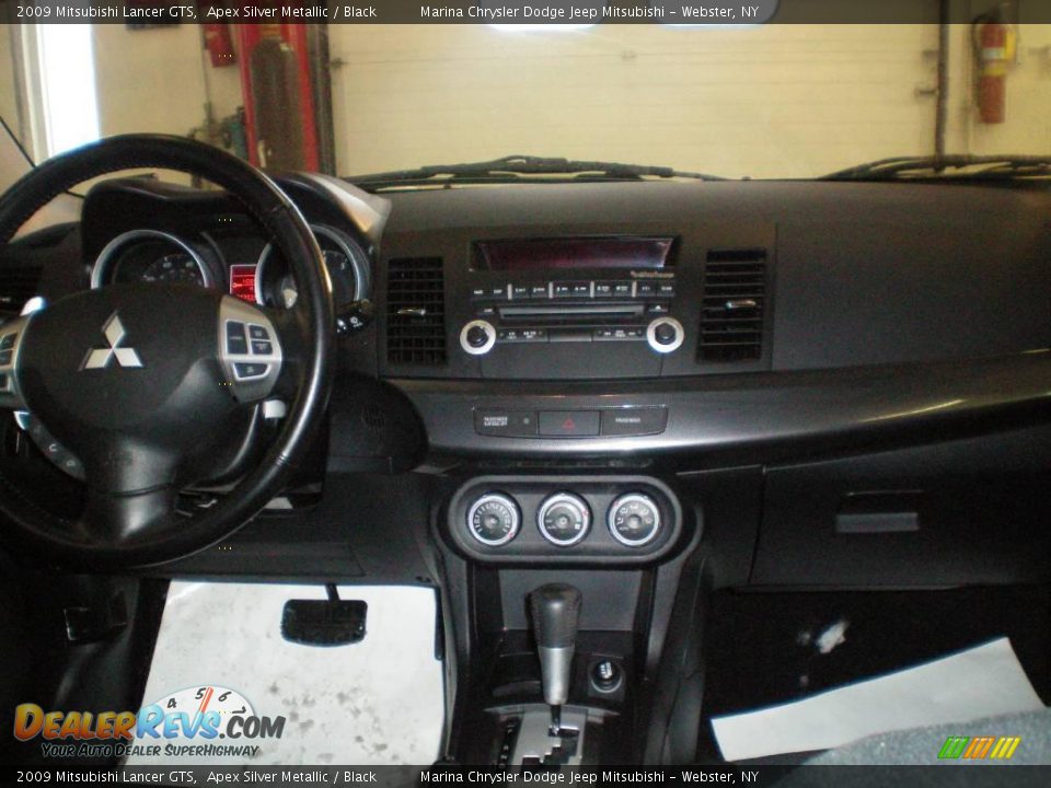 2009 Mitsubishi Lancer GTS Apex Silver Metallic / Black Photo #24