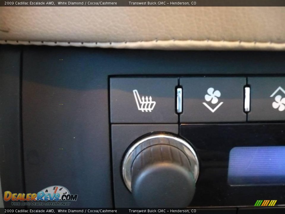 2009 Cadillac Escalade AWD White Diamond / Cocoa/Cashmere Photo #10