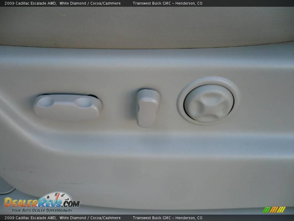 2009 Cadillac Escalade AWD White Diamond / Cocoa/Cashmere Photo #22